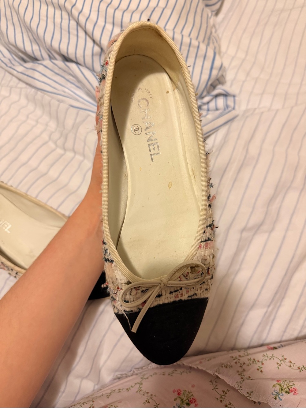 CHANEL Cream Multicolor Tweed Flats with Black Cap Toe - Picture 6 of 12